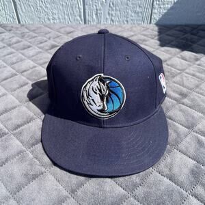 ˚₊‧꒰ა ☆ ໒꒱ ‧₊˚ Adidas Dallas Mavericks NBA Baseball  Size 7 3/8 Hat (3B-DT)